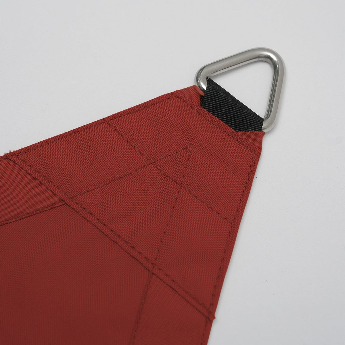 Voile d’ombrage triangulaire imperméable UV & intempéries
