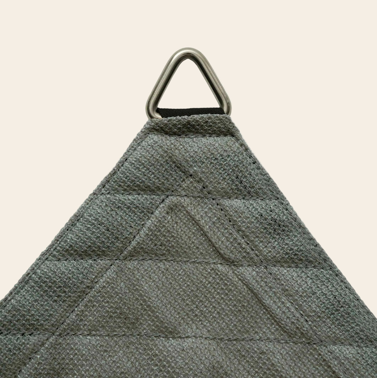 Voile d’ombrage triangulaire HDPE respirante anti-UV pour terrasse et jardin